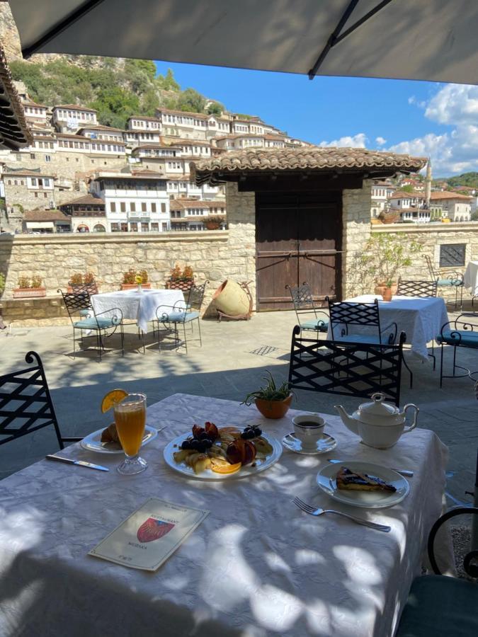 Boutique Hotel Muzaka Berat Zewnętrze zdjęcie