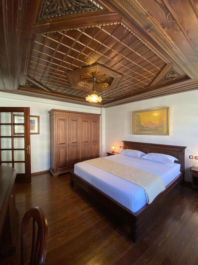 Boutique Hotel Muzaka Berat Zewnętrze zdjęcie