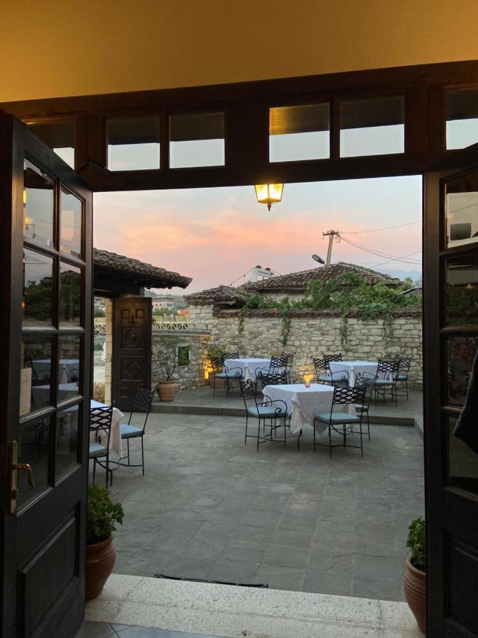 Boutique Hotel Muzaka Berat Zewnętrze zdjęcie