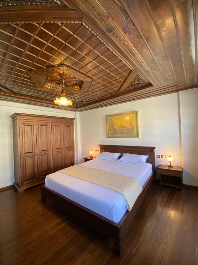 Boutique Hotel Muzaka Berat Zewnętrze zdjęcie
