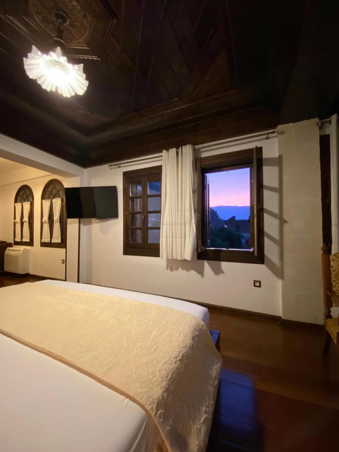 Boutique Hotel Muzaka Berat Zewnętrze zdjęcie