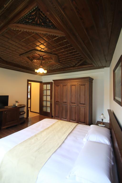 Boutique Hotel Muzaka Berat Zewnętrze zdjęcie