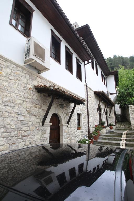 Boutique Hotel Muzaka Berat Zewnętrze zdjęcie