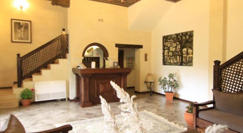 Boutique Hotel Muzaka Berat Zewnętrze zdjęcie